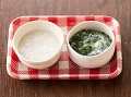 かゆ、たいとそら豆とほうれん草のあえ物