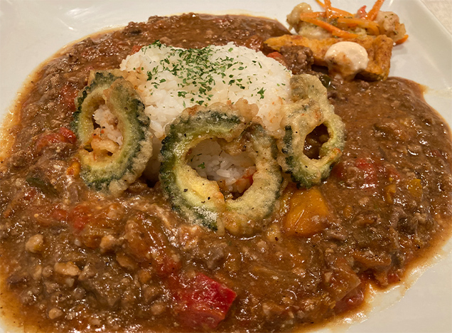 夏越ごはん（夏野菜のキーマカレー）